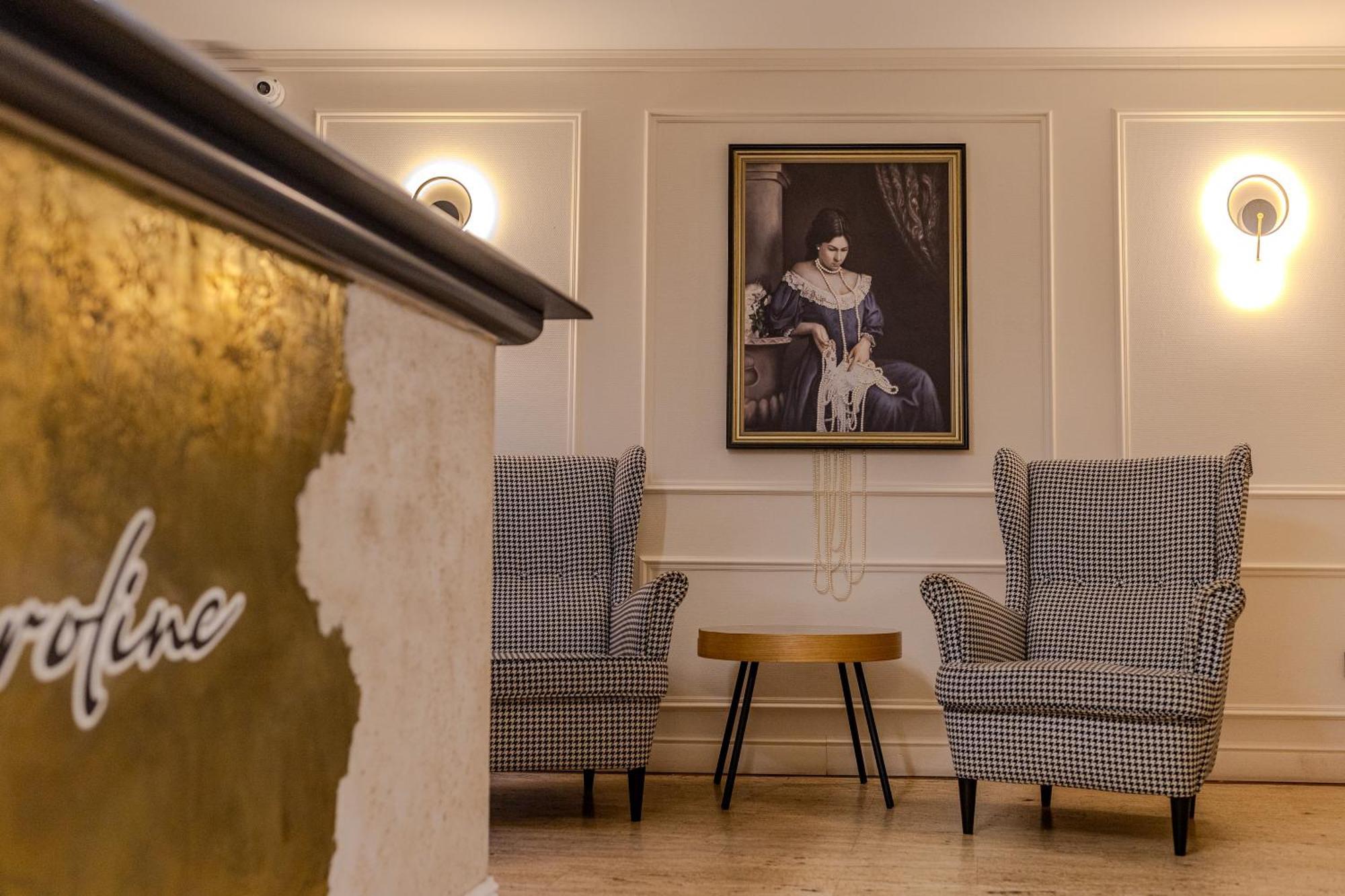 La Maison De Caroline Alba Iulia Exteriör bild