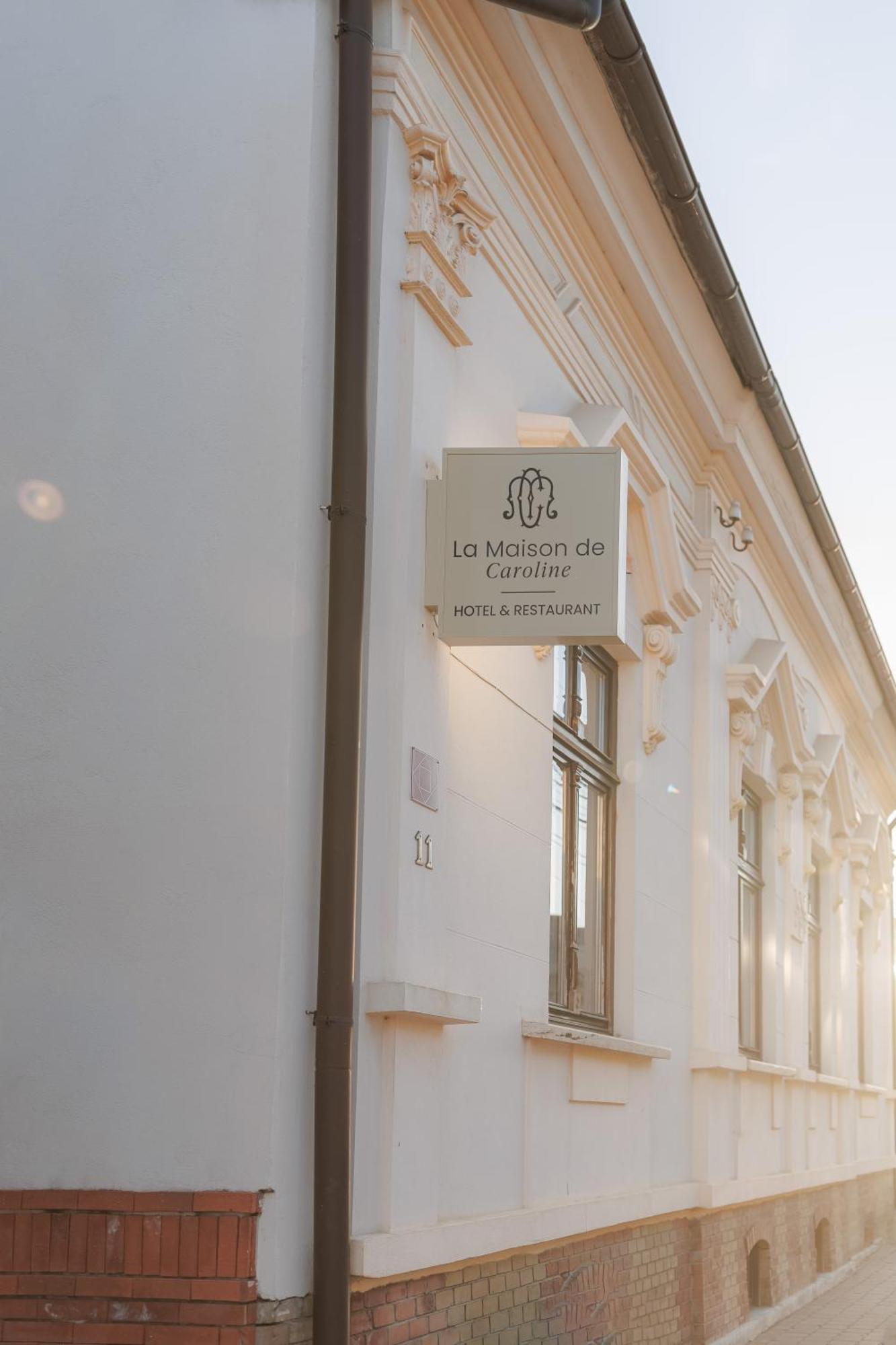 La Maison De Caroline Alba Iulia Exteriör bild